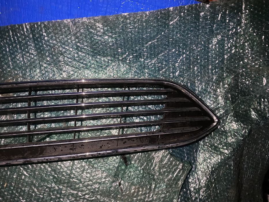 Grila Ford focus 3 Facelift 2014 - 2018 grila radiator bara fata