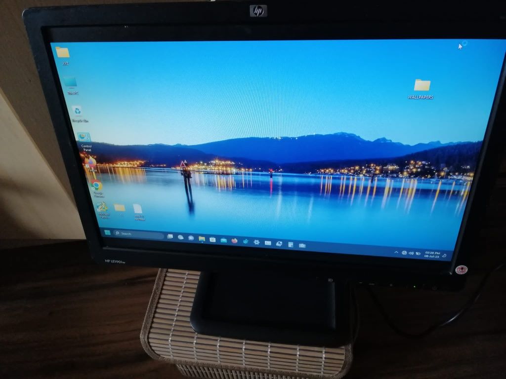 Monitor HP LCD 19" inch