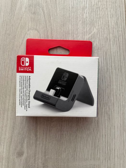 Nintendo Switch Adjustable Charging Stand – original, sigilat