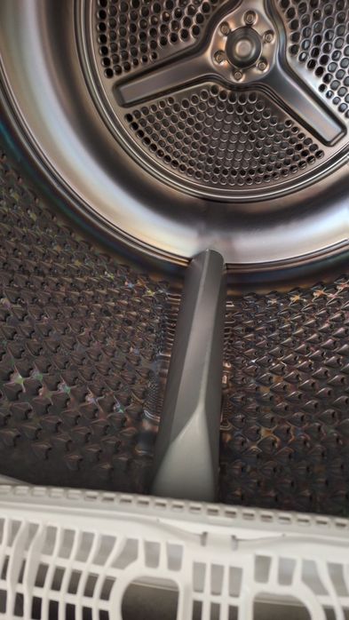 Продавам сушилня Беко