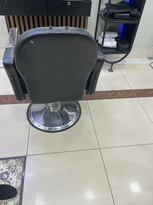 Кресло сотилади муржской салон учун