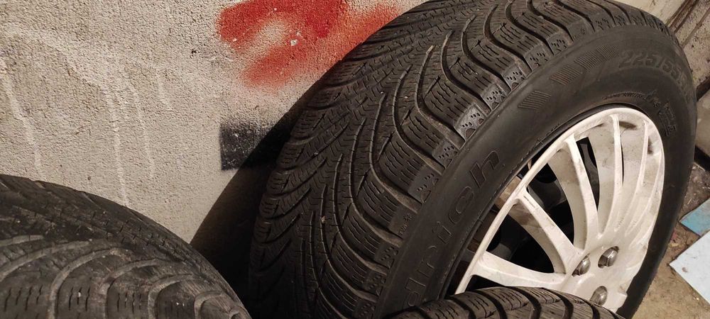 Джанти със зимни гуми 225/55/16 за Ауди