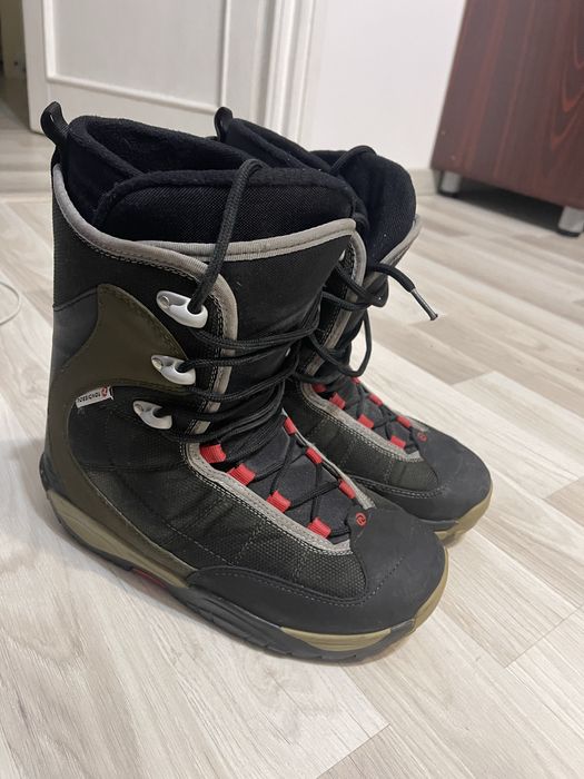 Boots Snowboard Rossignol Marimea 44/45 EU / L Stare foarte buna