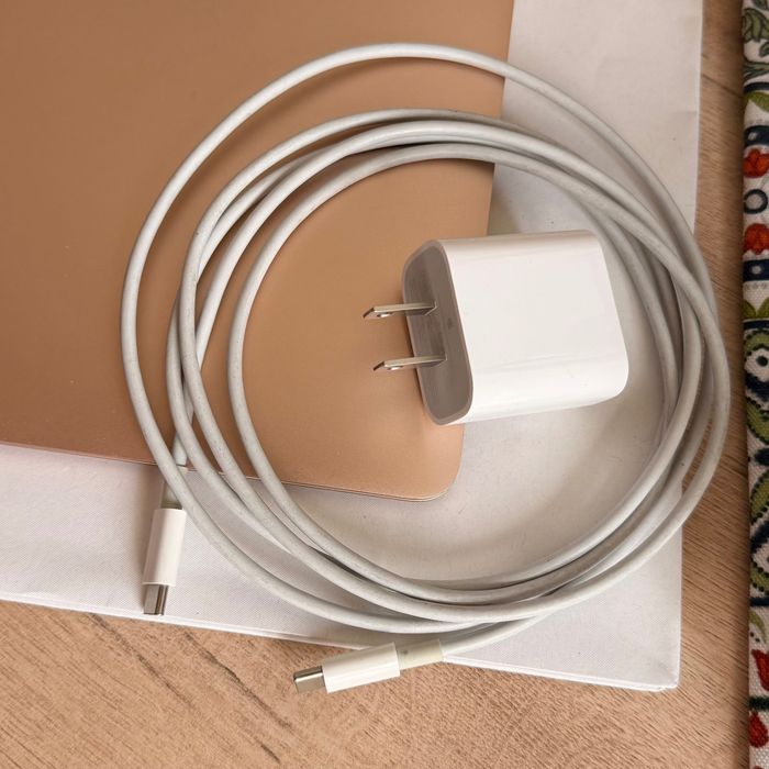 MacBook Air M1 8-Core CPU 8-Core GPU 13” (Late 2020) 1TB SSD (USA)