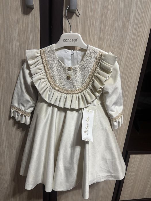 Vând rochie fetiță 1 an