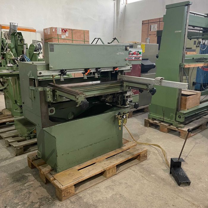 Masina de gaurit multiplu reconditionata GANNOMAT