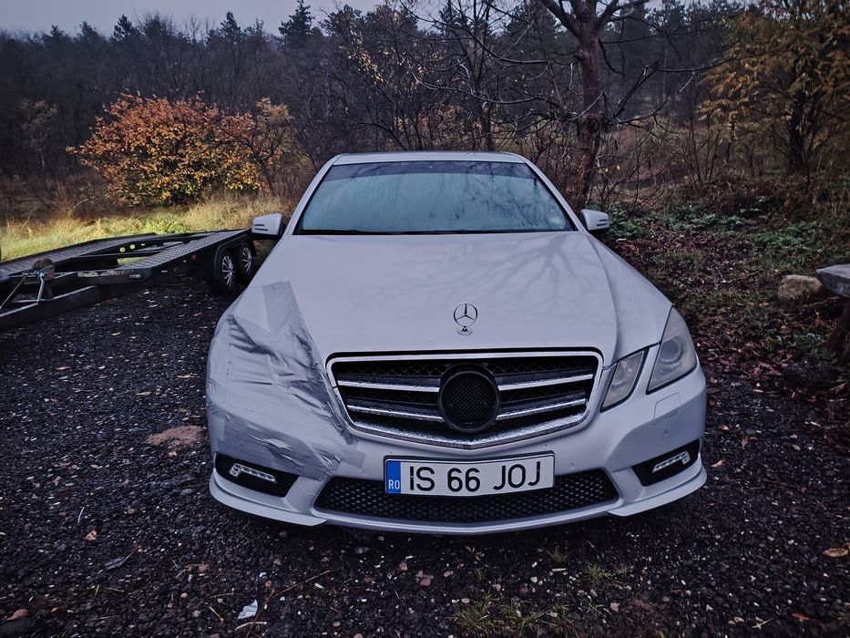 Mercedes E220 170cp usor avariat!