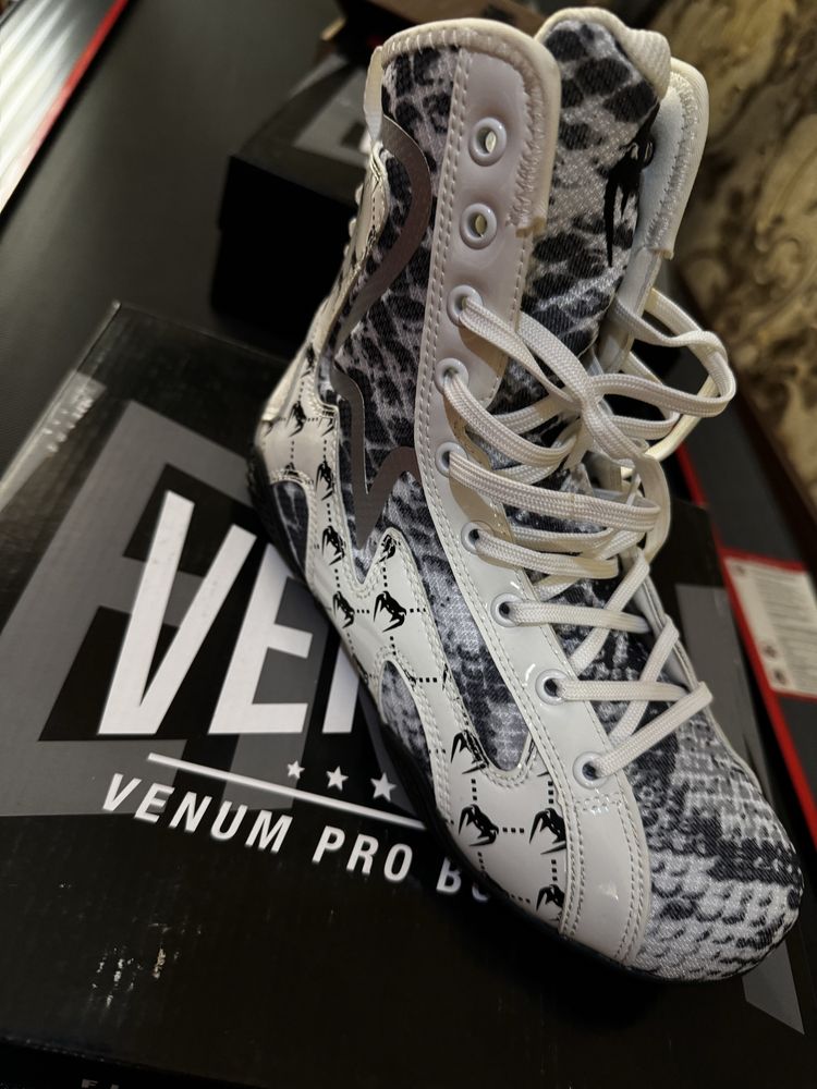 Venum White Snake Boxing Shoes for Women - White