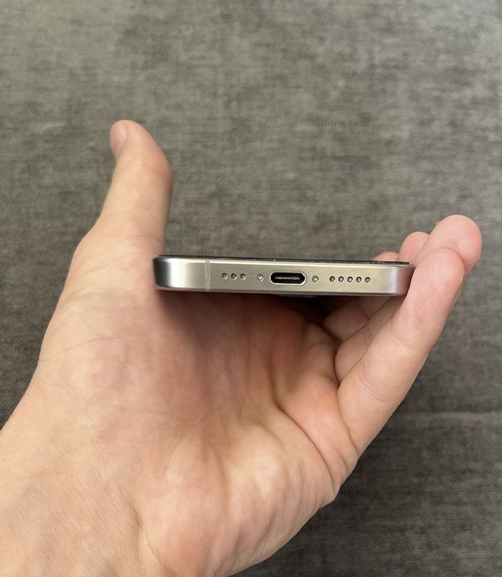 Iphone 15 pro natural tiran 128 gb esim
