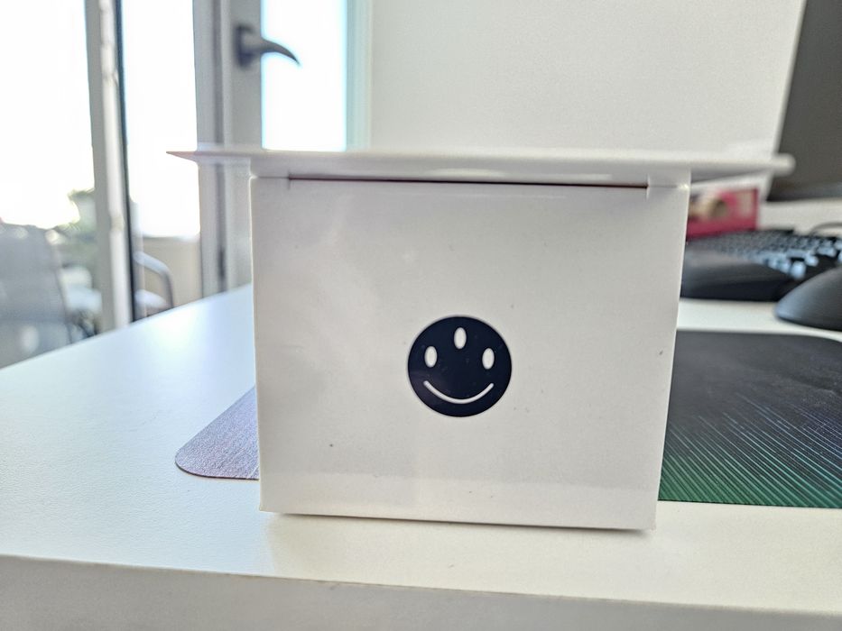 Kendama Krom Pop LOL sticky lucios alb, nou (curier)