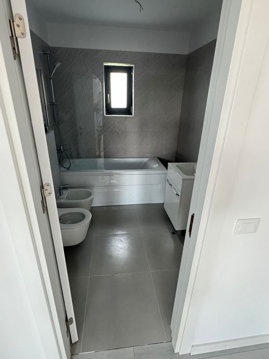 Casa noua 3 camere Hemeius !