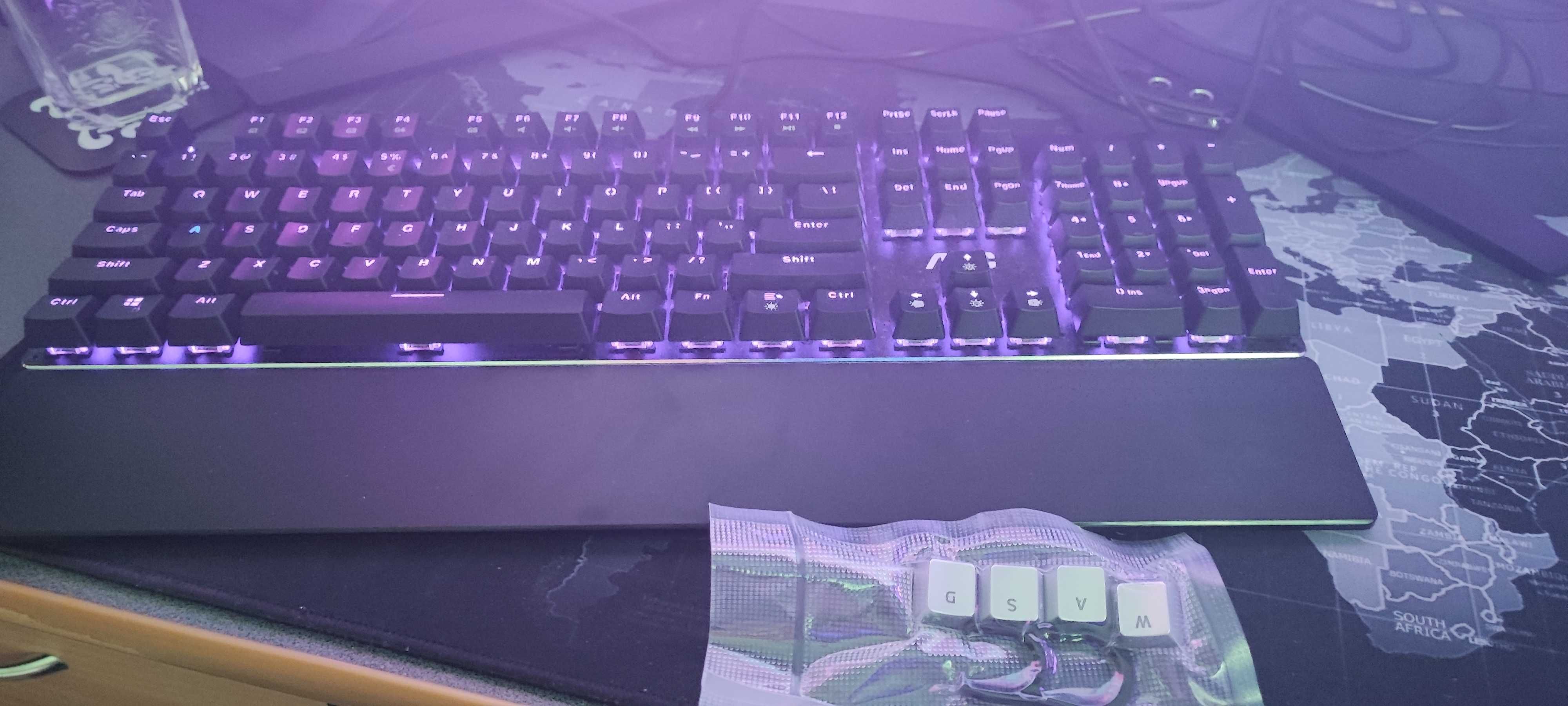 Tastatura gaming mecanica Aoc GK500, iluminare RGB, Negru