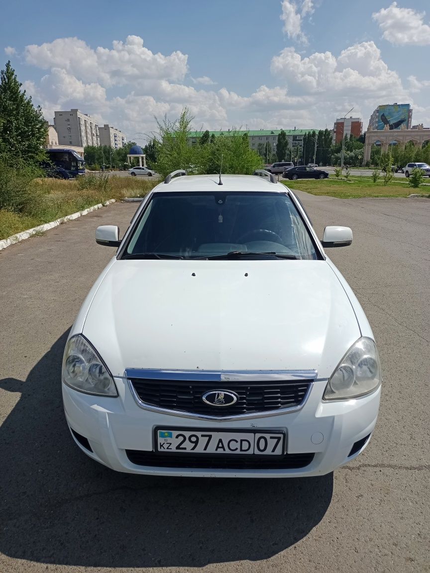 Приора 2.  2014 люкс.2.лям!