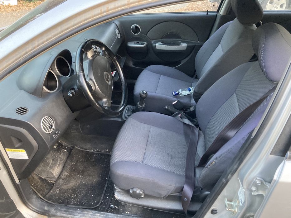 Шавролет Калос на части.