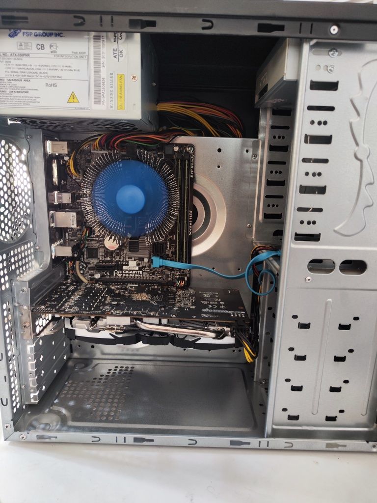 Комп i7  Gigabyte H61 ASUS RX570 4GB DDR3 16GB SSD 120