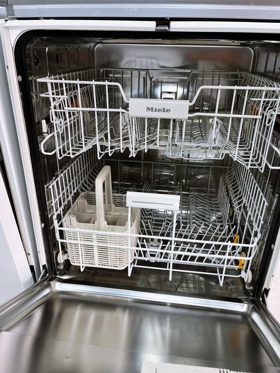 Miele G4940 sc свободностояща миялна /24 мес гаранция