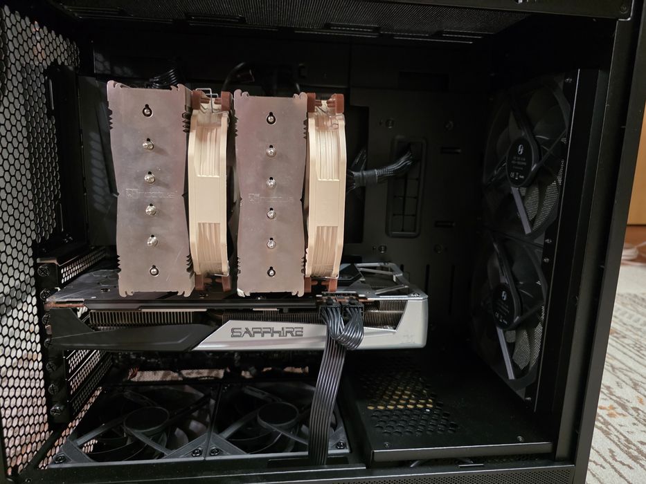 PC Gaming Ryzen 7 5800X / 32GB / RX 5700XT Nitro+ / 1TB
