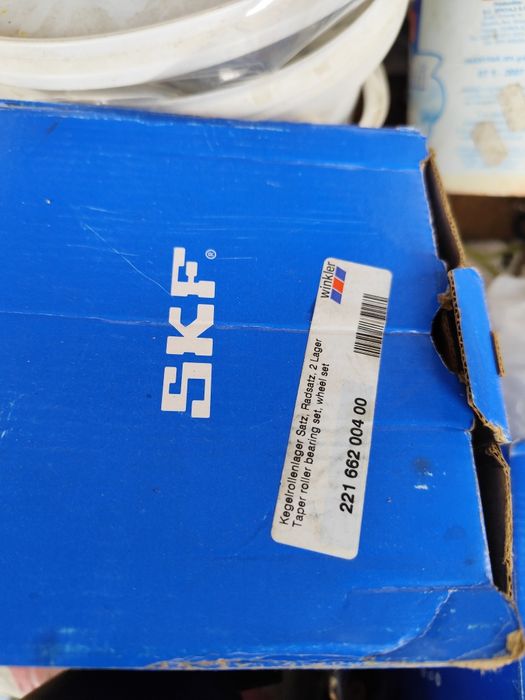 Rulmenți SKF Iveco cu simeringuri