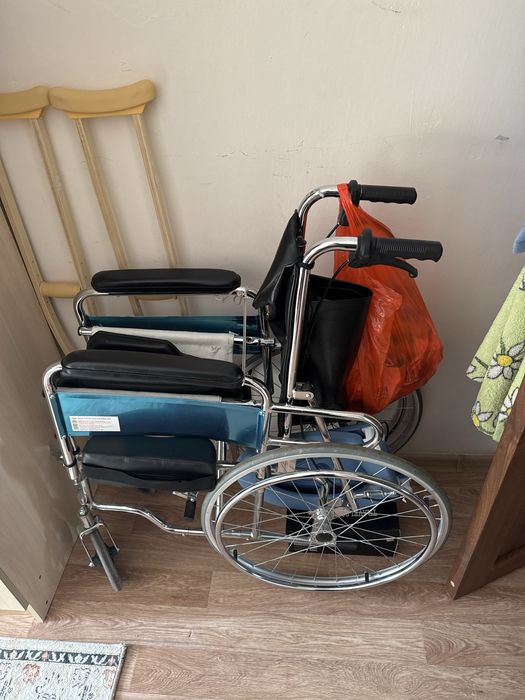 Инвалидная коляска