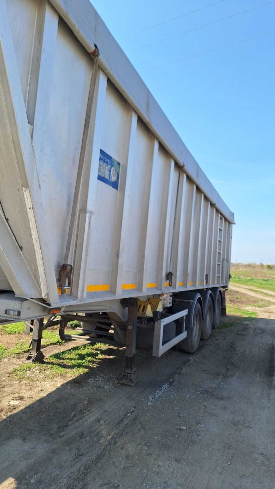 Ansamblu cap tractor DAF XF Euro - Semiremorca General Trailer 52mc