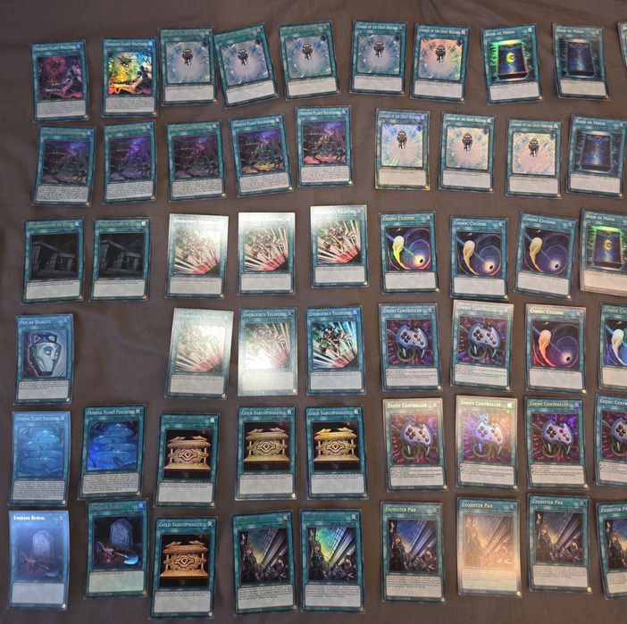 Cartonașe Yu-Gi-Oh!