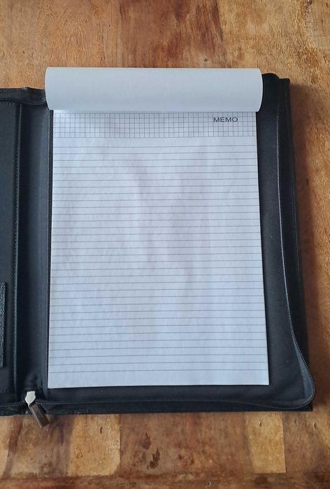 папка луксозна за документи естествена кожа с цип Марксман Marksman A4