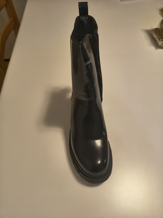 Обувки Боти - 39 номер