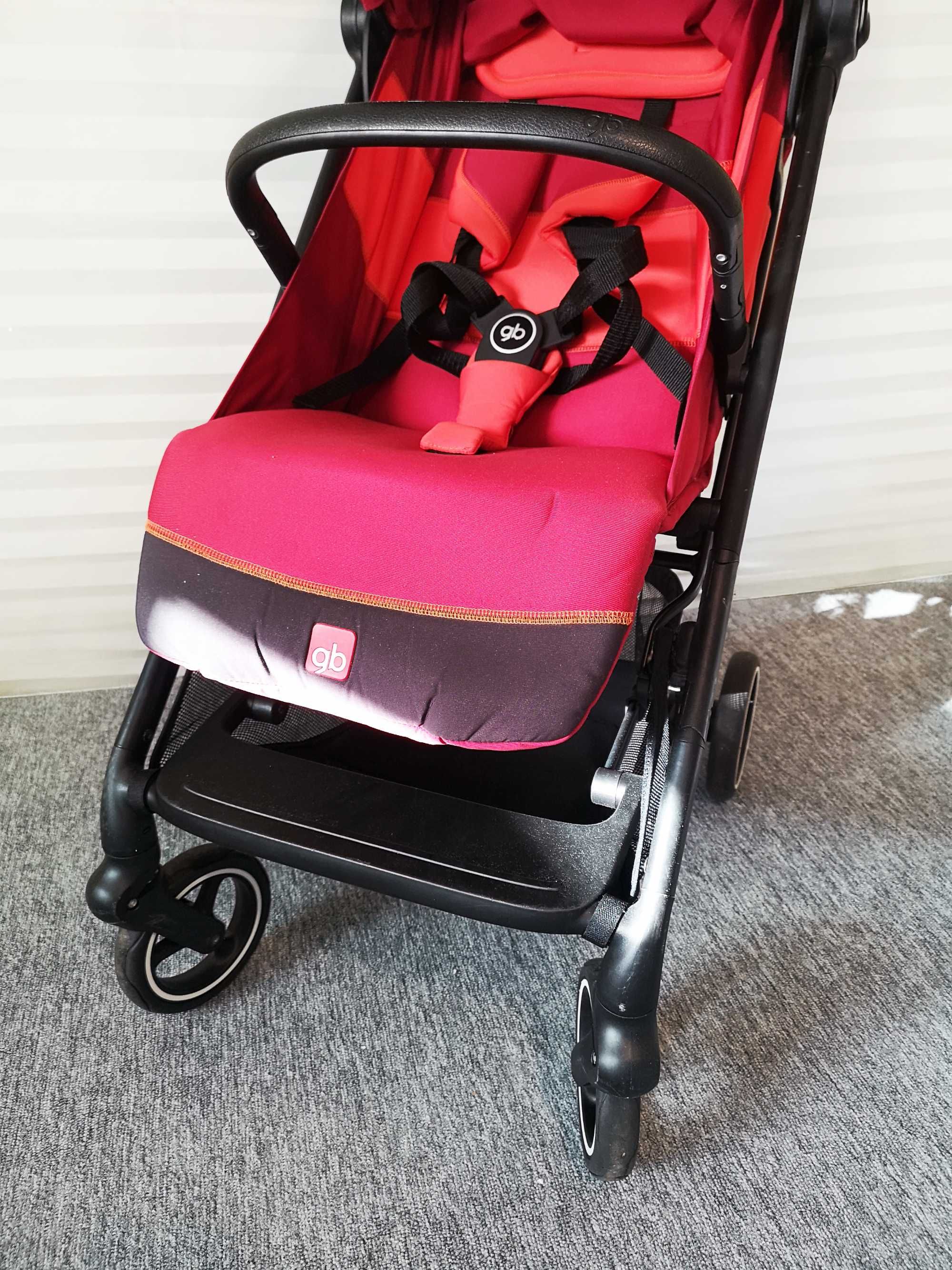 Cărucior bebe copil gb Qbit+ All City Rose Red, foarte compact