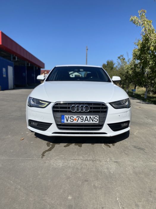 AUDI A4  B 8 S line 2015 Accept variante cu suv , platesc diferenta