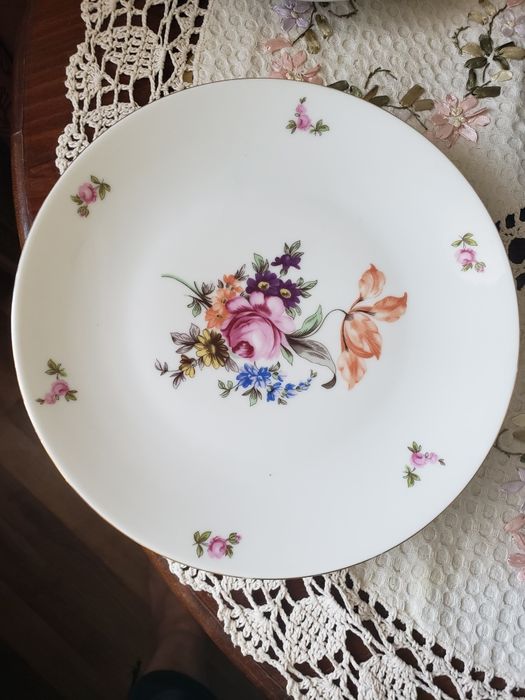 Тарелки   мейсенский букет Чехословакия