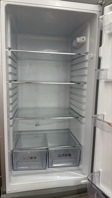 холсделник Artel 248 L