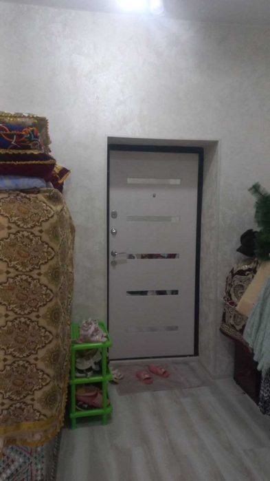 Срочно 1 хонали квартира сотилади эски ЦУМ