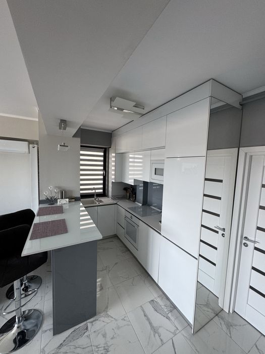 Chirie Mamaia - Lux cu vedere la mare