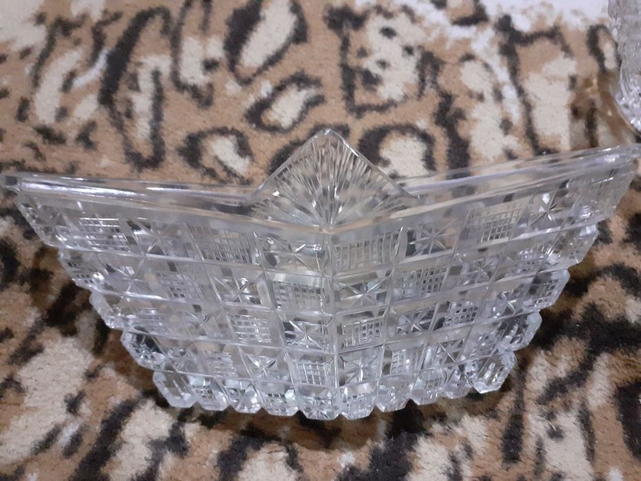 Хрустальные вазочки