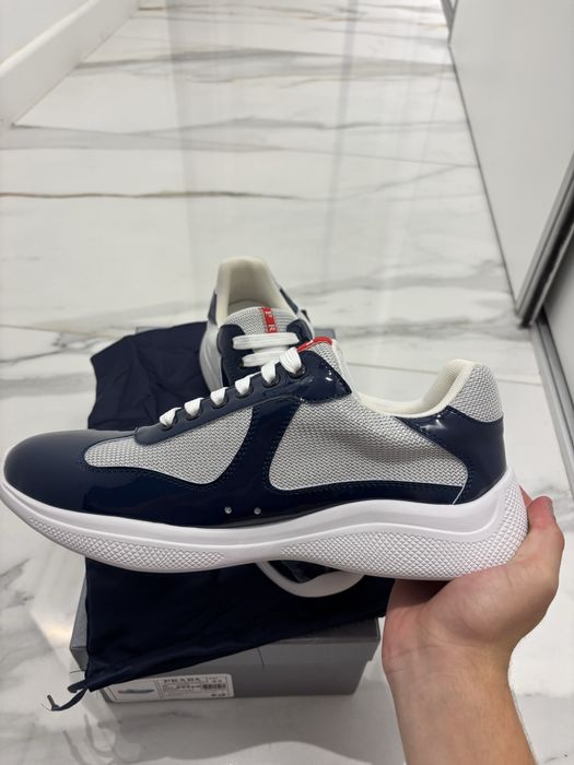 Prada Cup 44 blue