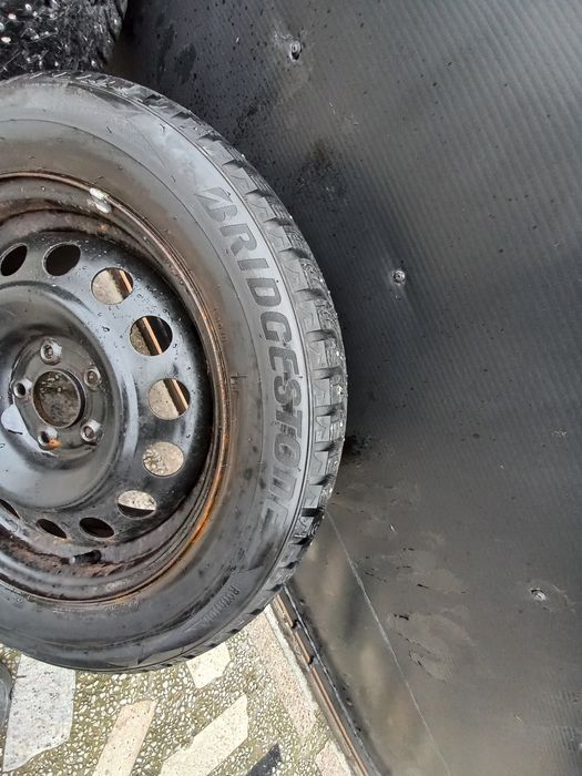 Anvelope cu jante din tabla si aluminiu SUV și turism