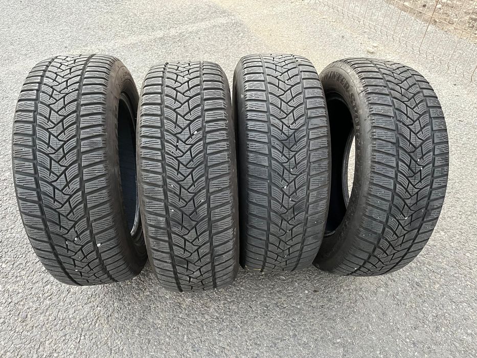 Vand 4 anvelope iarna Dunlop 215/60/r16