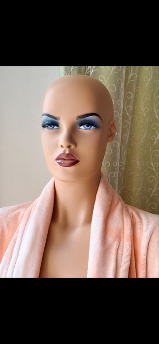 Манекен за магазин