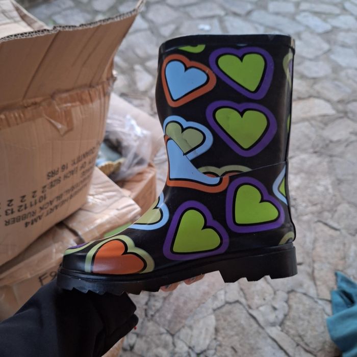 Палет ботуши и пантофи