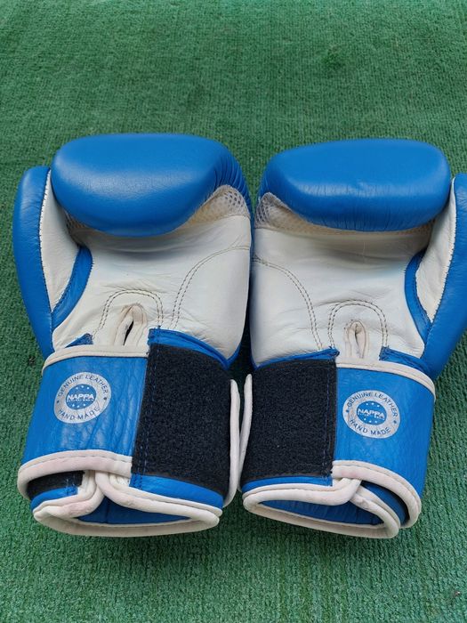 Mănuși și Tibiere Armura