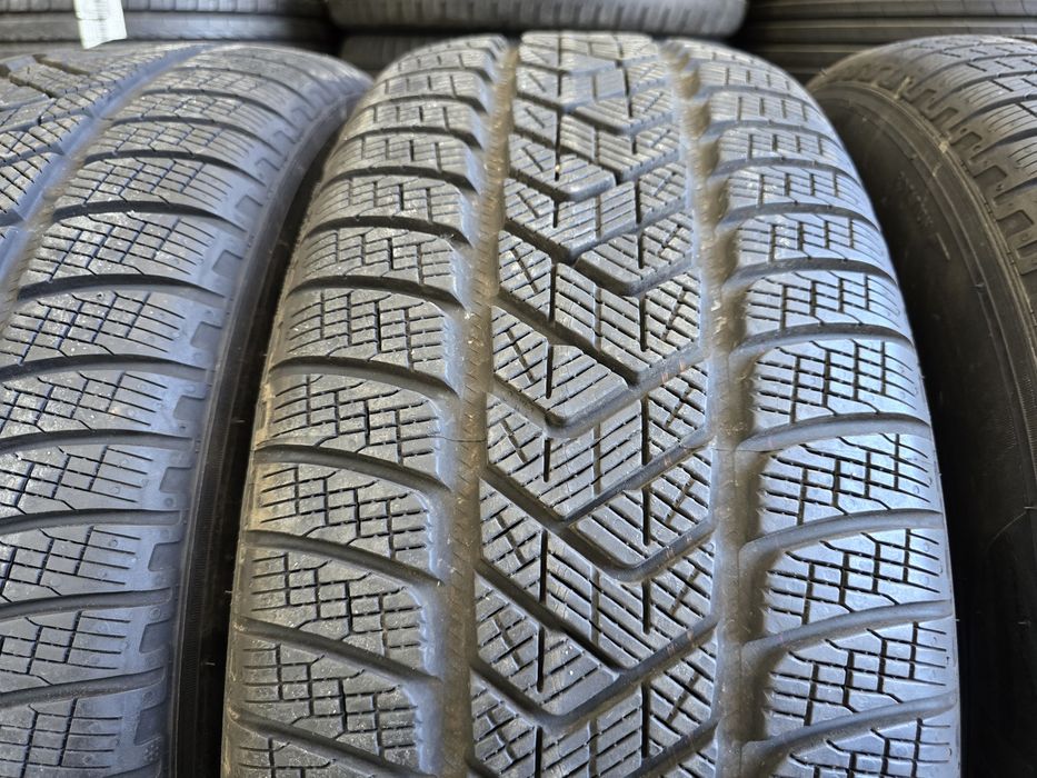 235/60/18 PIRELLI 4бр