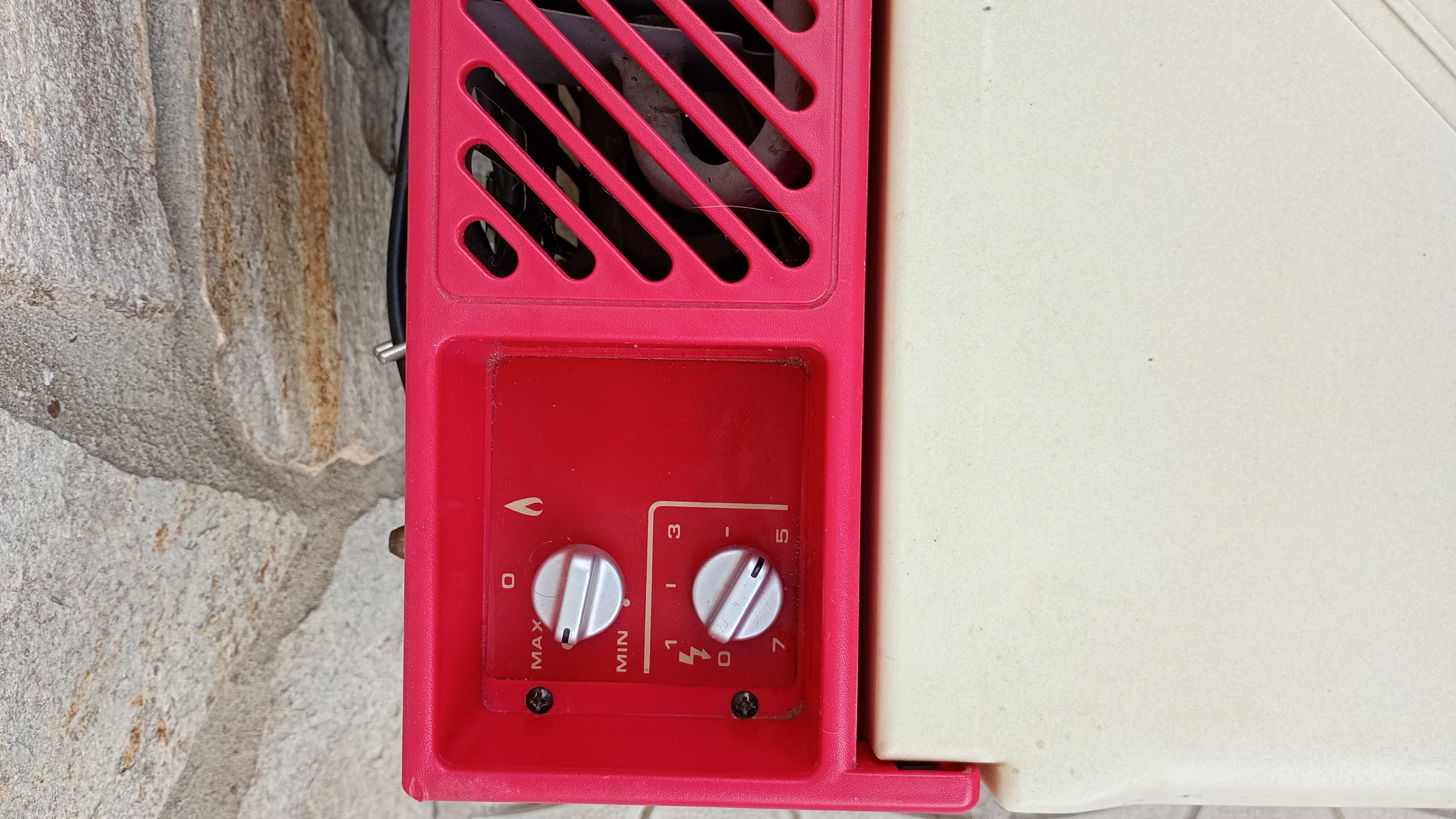 хладилна чанта на гас ,220v и 12v
