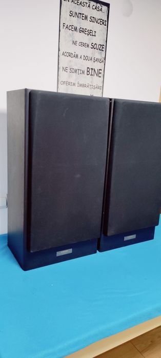 Vând doua boxe Pioneer CS 9030