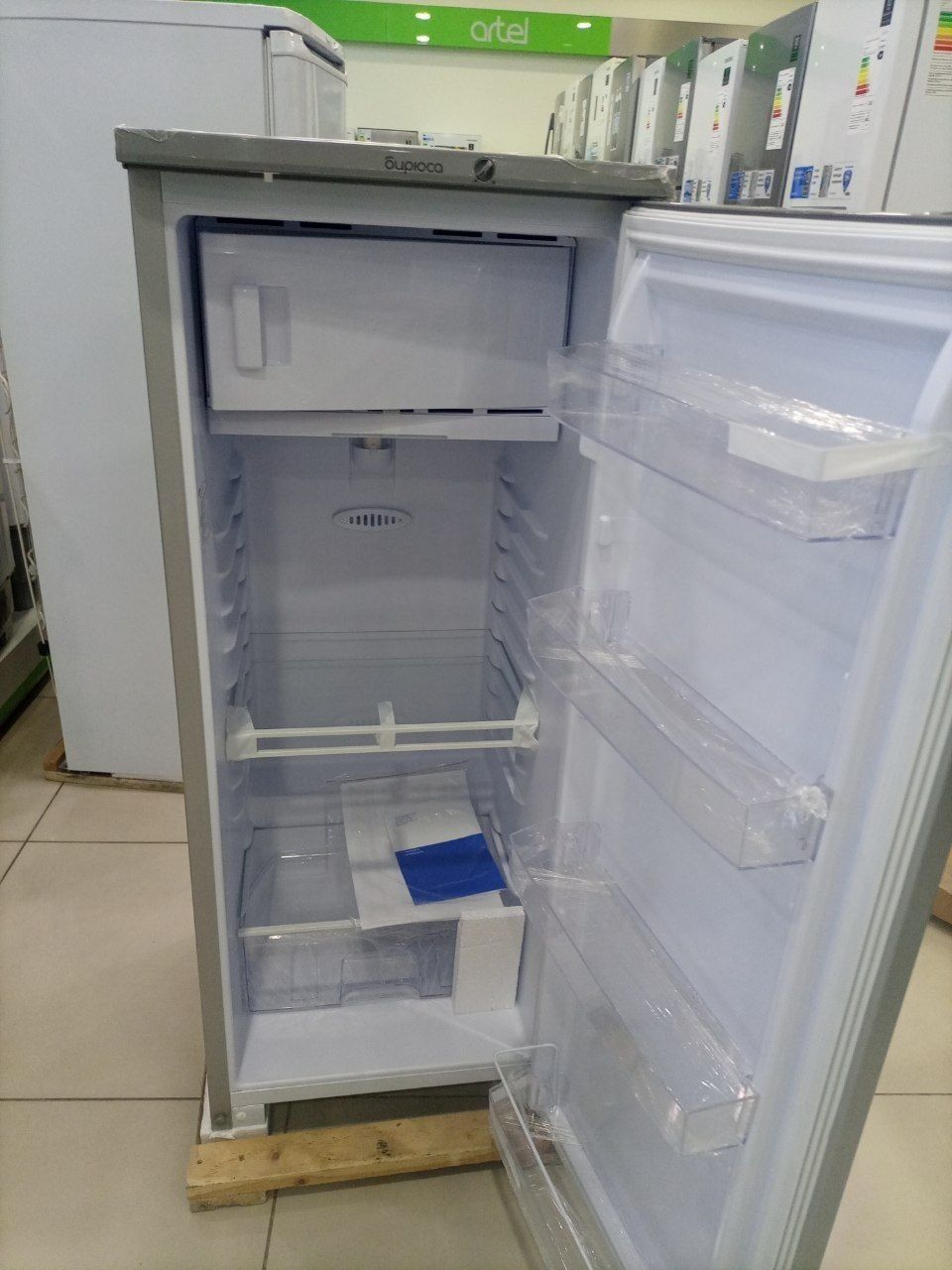 Акция! Холодильник, Holodilnik Бирюса Россия (122 см, 180 л) + доставк