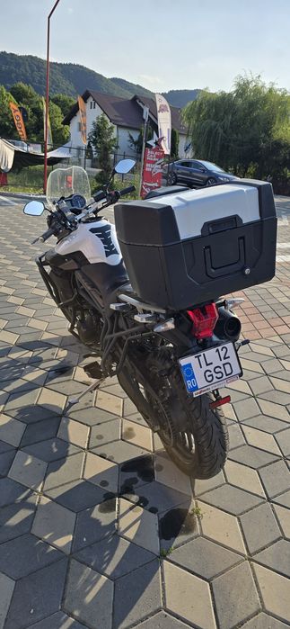 Triumph Tiger 800 + Panniers. Schimb cu Enduro 4T.