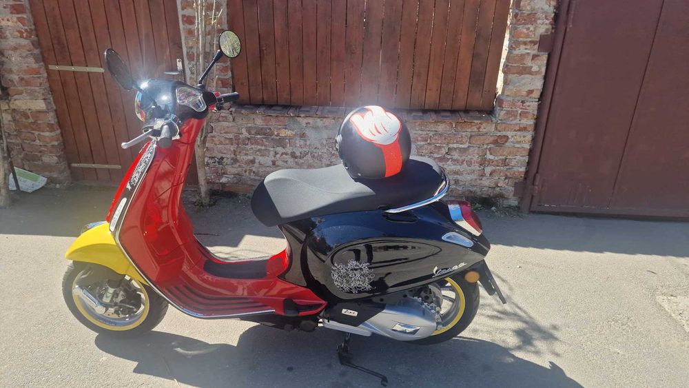 Piaggio Vespa Primavera 600km Mickey Mouse Limited Edition 125 2023