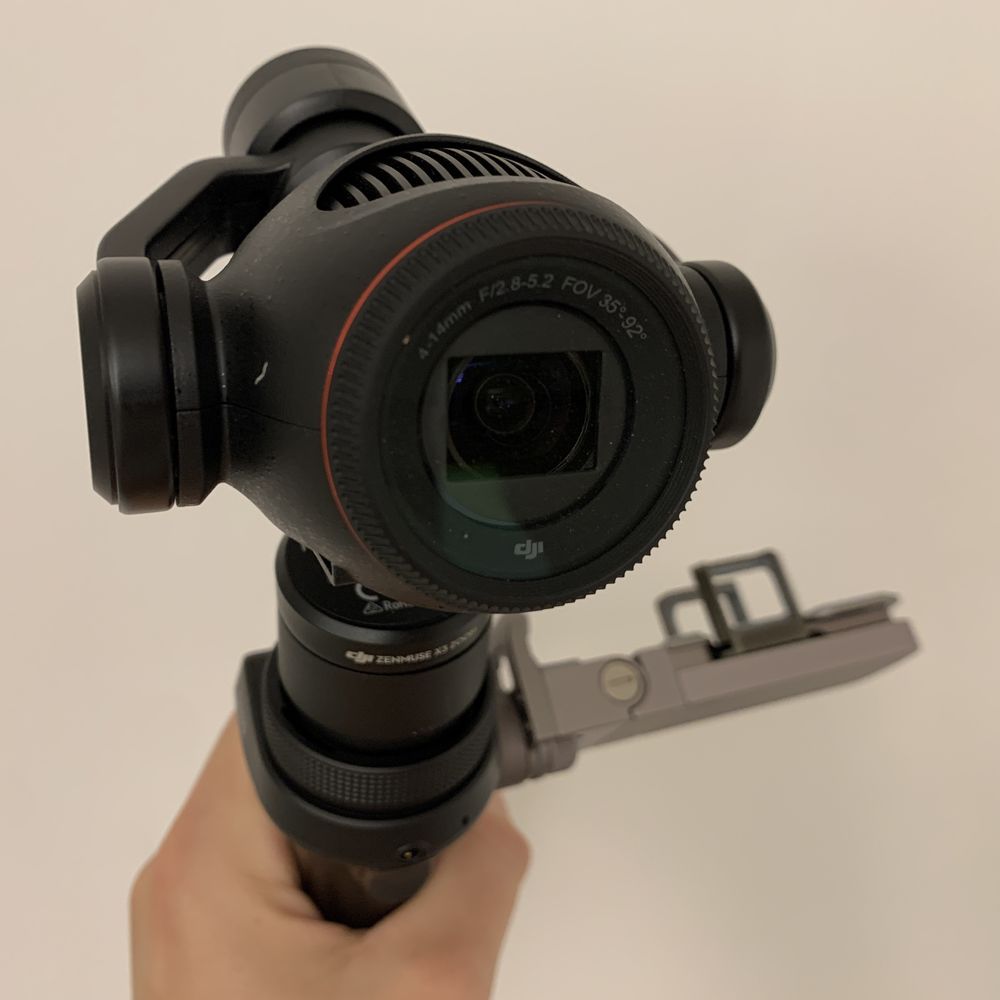 DJI OSMO+ camera cu stabilizare si zoom