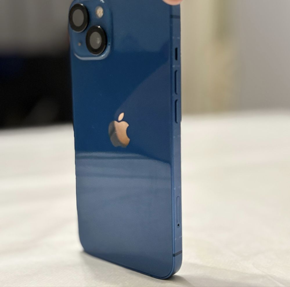 Продаю     iphone   13 в хорошем состояний