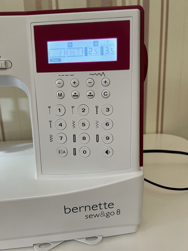 Швейная машина Bernina Bernette Sew&Go 8 белый