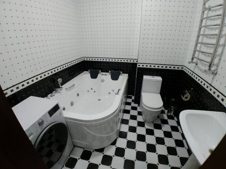 Алайски Пойтахт гавхари комнаты : 2
етаж : 2 ареда новастройка